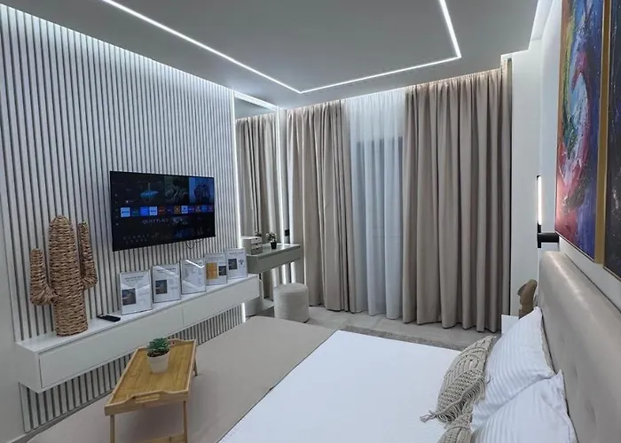 Marevista Escape Golem (Tirana)