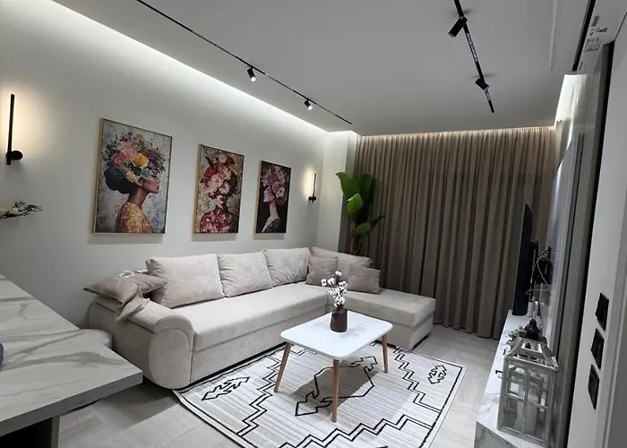 Marevista Escape Golem (Tirana)